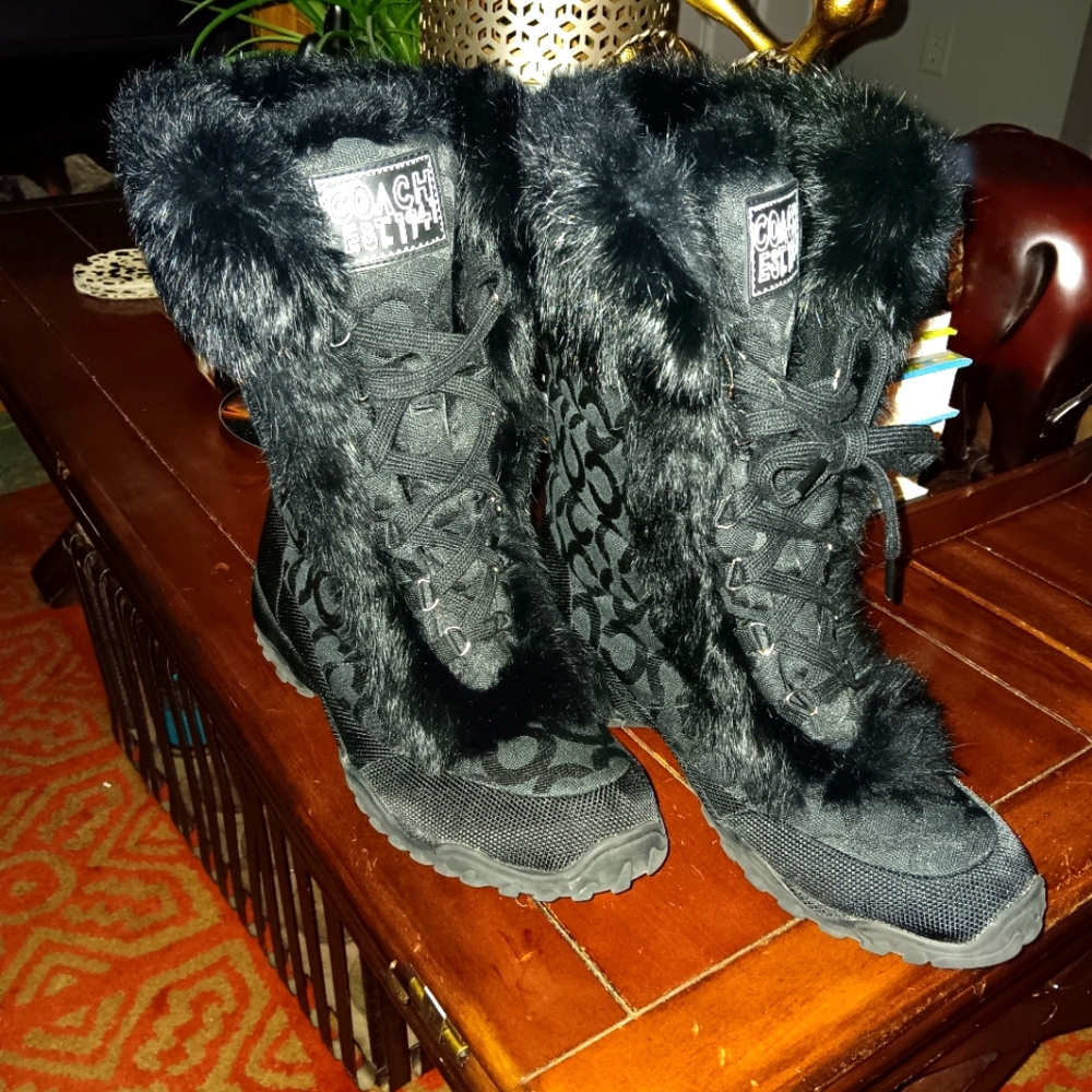 Coach fur lined snow boots
